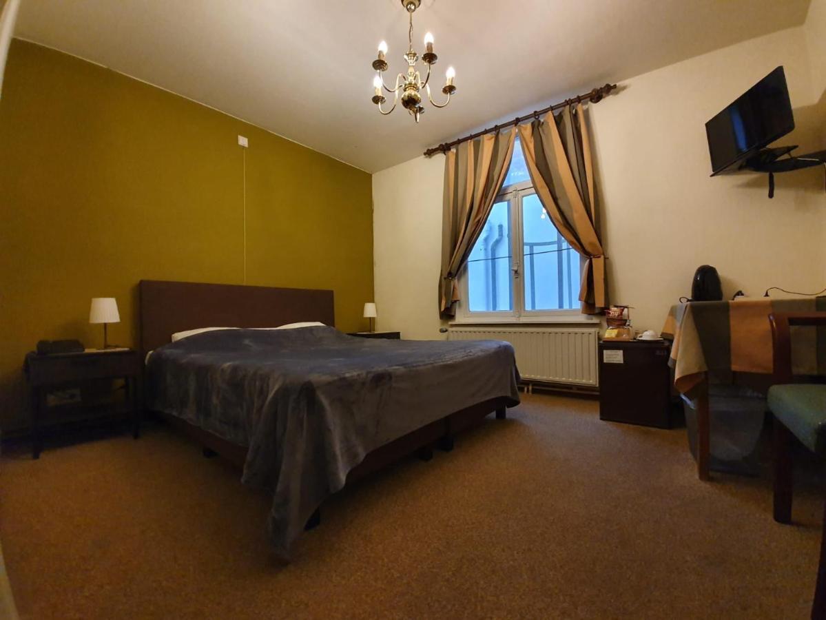 Erasmus Hotel เกนต์ ภายนอก รูปภาพ